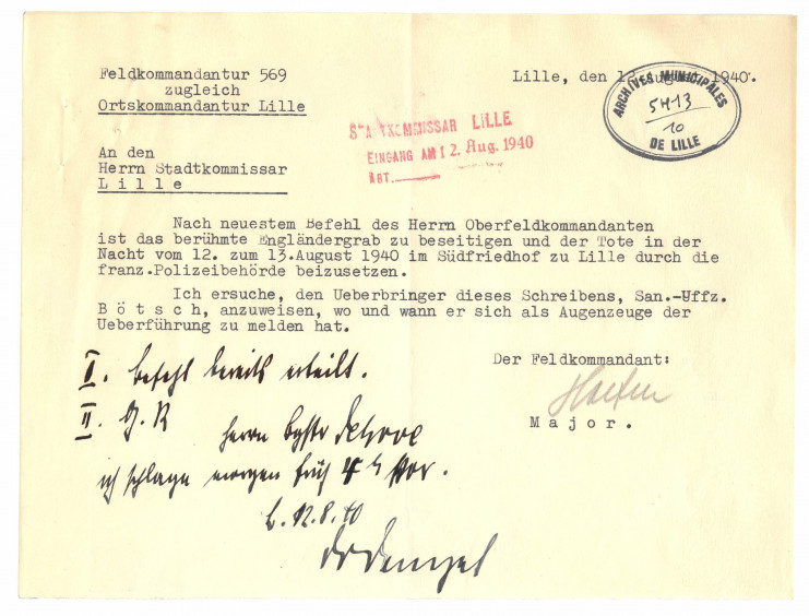 Ordre de la Feldkommantur de faire disparaitre nuitamment la tombe du soldat anglais - Archives municipales de Lille - 5H/13/10