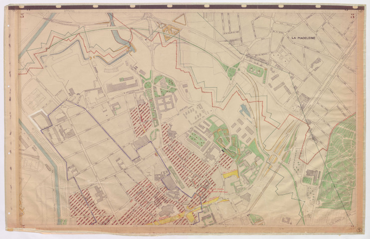 Plans de délimitation de zones dont alignements 1860 formant un assemblage dont le plan n'est pas conservé. 12 pièces.
