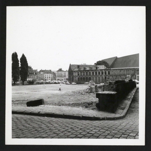 Ancien Palais de Justice démoli en 1961 et nouveau Palais inauguré en 1969