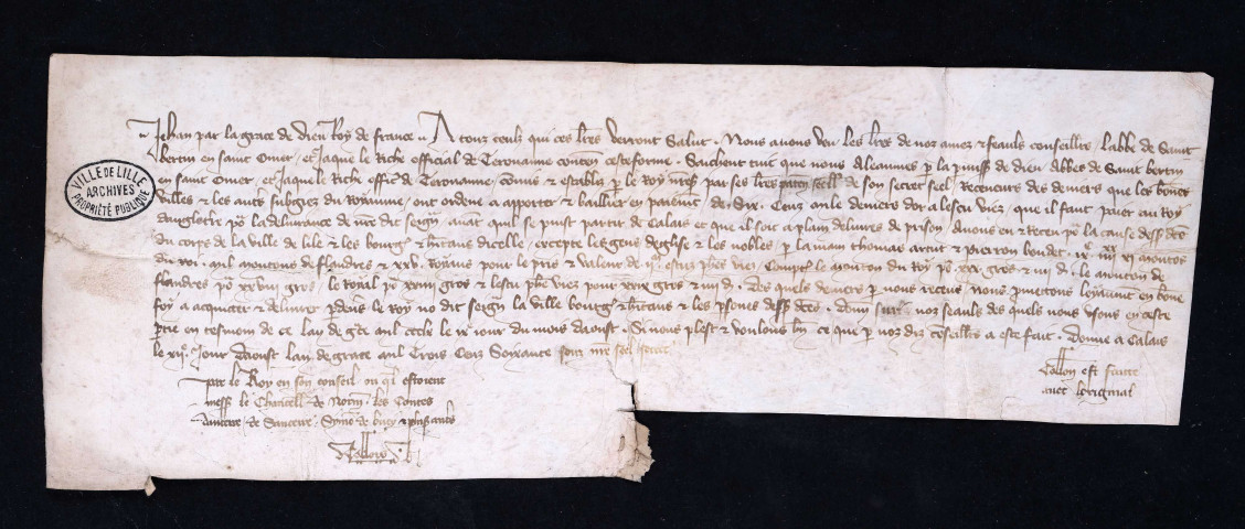 Homologation par le roi de France du paiement l'ail par la ville de Lille à Aleaume, abbé de Saint-Bertin, et Jacques Leriche, official de Thérouanne, de 2.000 écus, part de la ville de Lille, à l'exclusion du clergé et de la noblesse, à la rançon de 600.000 deniers d'or fixée pour la délivrance du roi, prisonnier des Anglais à Calais (12 août 1360).