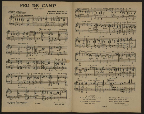 Feu de camp, paroles Simons, musique M. Dehette et Pierre. Drucbert