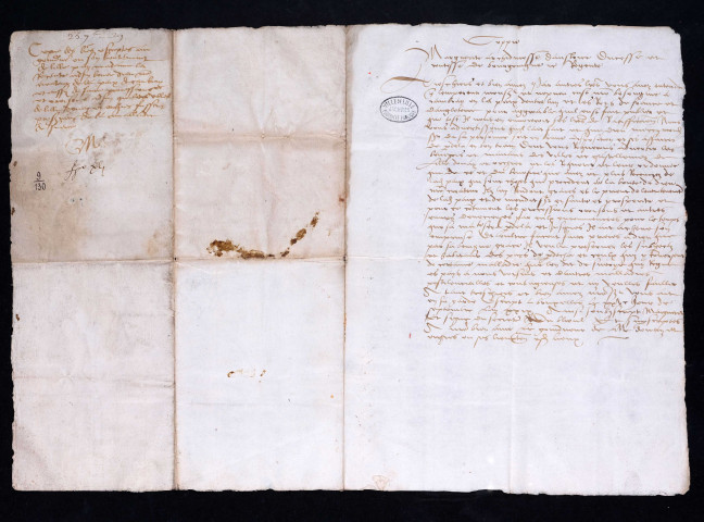 Lettres closes de Marguerite d'Autriche pour processions dans les villes de la châtellenie de Lille à l'occasion de la paix et des épidémies, notamment celle de la « Suerye » (25 septembre 1529).