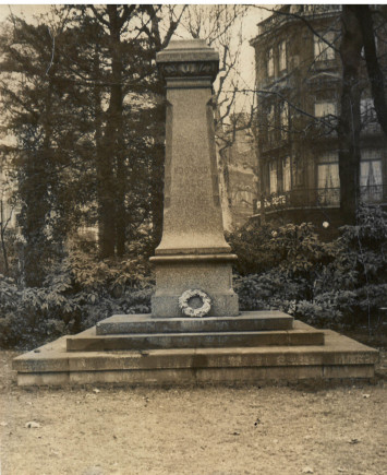 Le monument après la Seconde Guerre mondiale -  Archives municipales de Lille –1M2/101