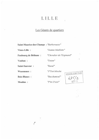 Géants des quartiers lillois.