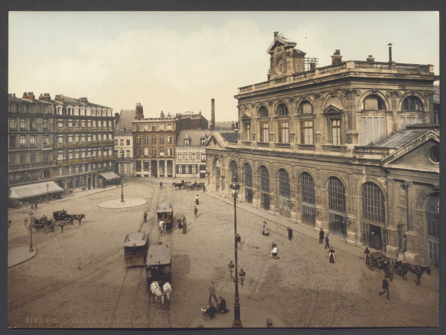 La place de la gare.