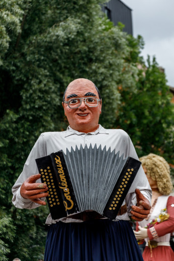 Le géant le Cordéoneux. Ville de Lille