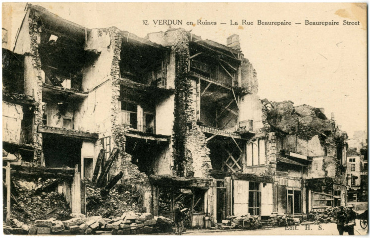 Verdun en ruines. - La rue Beaurepaire