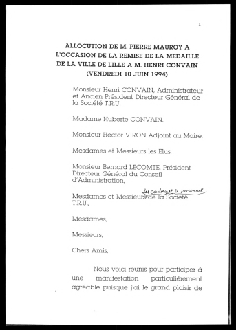 Remise de la médaille de la ville de Lille à Henri Convain. (Lille)