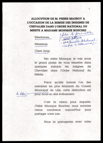 Remise des insignes de chevalier dans l'ordre du mérite à Monique Bouchez. (Lille)