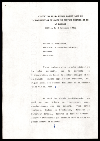 Visite de Pierre Joxe au salon du confort ménager et de la famille. (Lille)