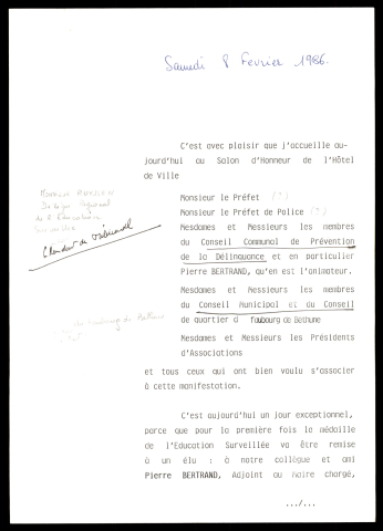 Remise de la médaille de l'éducation surveillée à Pierre Bertrand. (Lille)