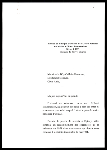 Remise Insigne officier de l'Ordre National de Mérite à M. Gilbert Bonnemaison. (Lille)