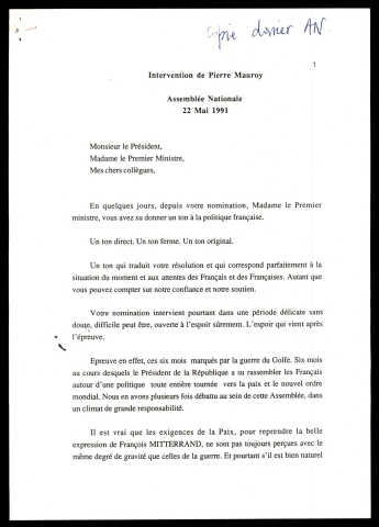Intervention devant l'Assemblée Nationale de politique générale. (Paris)