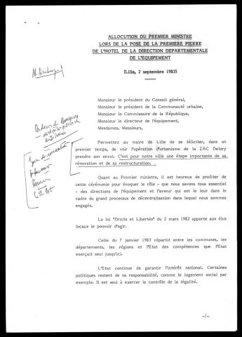 Pose de la première pierre de l'hôtel de la direction départementale de l'équipement.